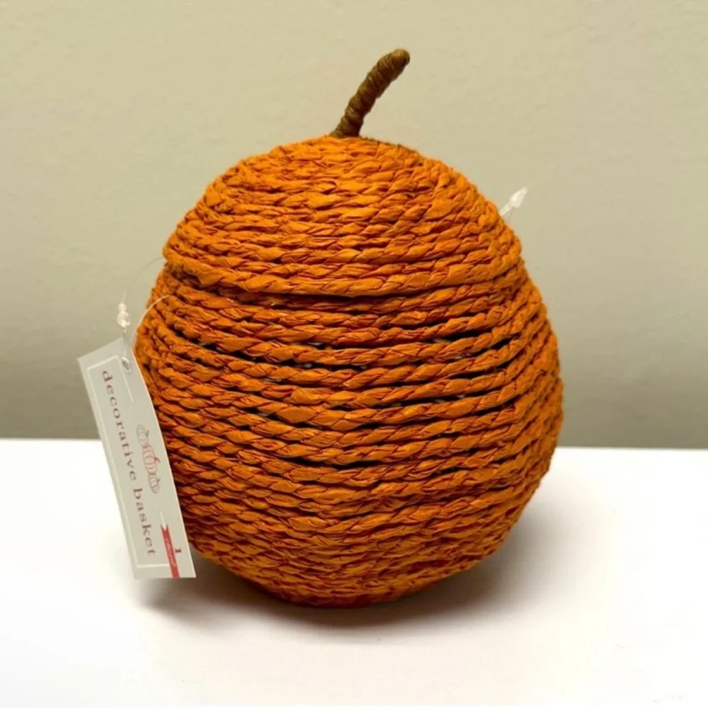 Target Bullseye Playground Orange Pumpkin Basket with Lid, 6.3” tall, New